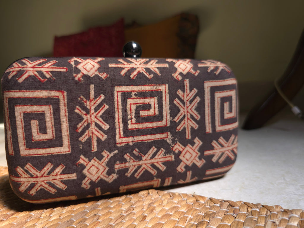 Pedana Kalamkari Clutch