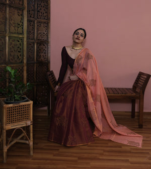 Peach | Redish Brown