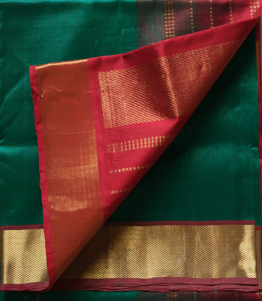 Emerald Green | Red
